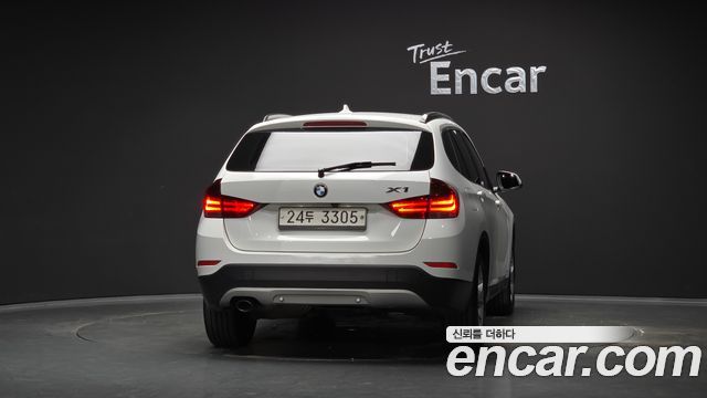 BMW X1 xDrive 20d — пробег 105 737 км — фото 4 из 5