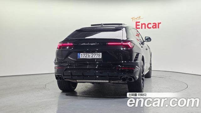 Lamborghini Urus 4.0 V8 S — пробег 4 330 км — фото 4 из 5