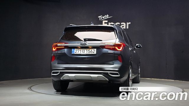 Kia Seltos из Кореи Encar
