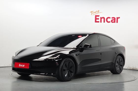Tesla Model 3 RWD — пробег 14 235 км — фото 1 из 5