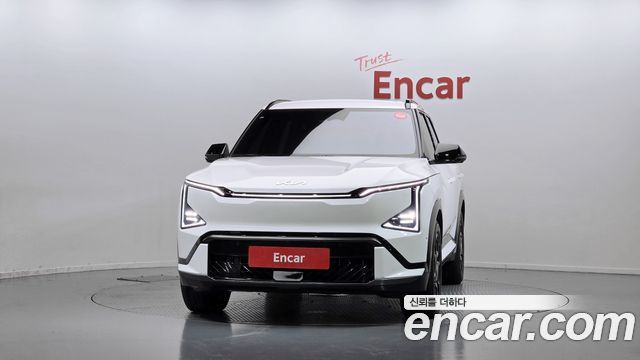 Kia EV5 Long Range 2WD GT Line — пробег 1 888 км — фото 3 из 5