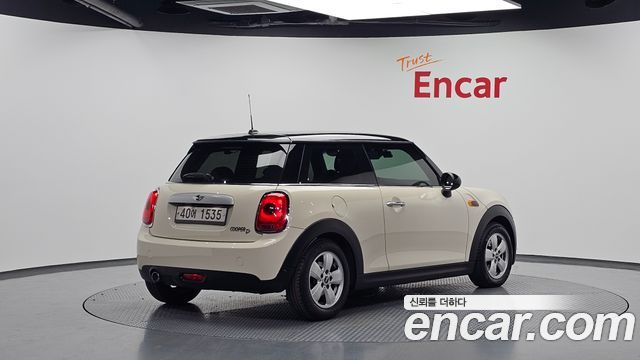 Mini Cooper Standard 3rd — пробег 91 613 км — фото 2 из 5