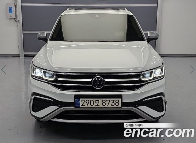 Volkswagen Tiguan 2.0 TSI Prestige — пробег 12 589 км — фото 2 из 5