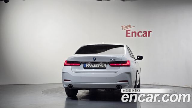 BMW 3-Series из Кореи Encar
