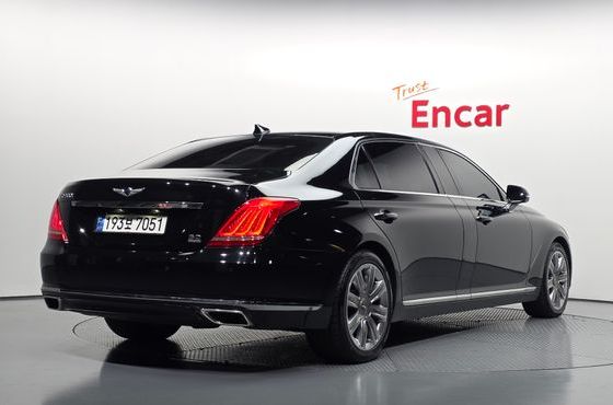 Genesis EQ900 5.0 GDI AWD Limousine Prestige — пробег 182 505 км — фото 2 из 5