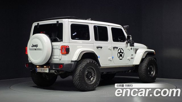 Jeep Wrangler 2.0 Overland Power Top 4Door — пробег 17 369 км — фото 2 из 5
