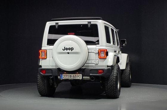 Jeep Wrangler 2.0 Overland Power Top 4Door — пробег 17 369 км — фото 4 из 5