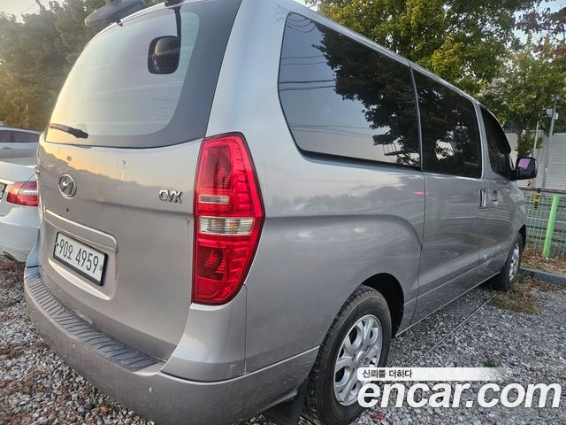 Hyundai Starex 5-Seater VAN CVX Deluxe — пробег 237 950 км — фото 4 из 5