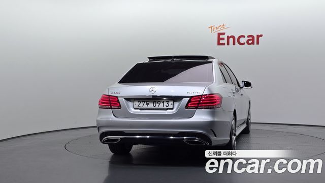 Mercedes-Benz E-Class E350 BlueTec 4MATIC — пробег 64 588 км — фото 4 из 5