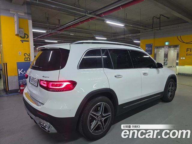 Mercedes-Benz GLB-Class GLB250 4MATIC — пробег 77 000 км — фото 4 из 5