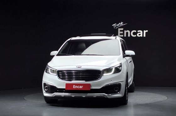 Kia Carnival 9-seater Luxury — пробег 141 770 км — фото 3 из 5