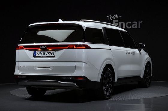 Kia Carnival Gasoline 9-Seater Signature — пробег 46 123 км — фото 2 из 5