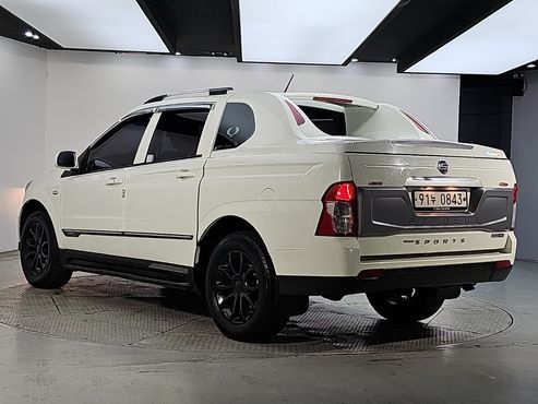 Ssangyong KORANDO 2.2 EXTREME 4WD — пробег 126 000 км — фото 3 из 5