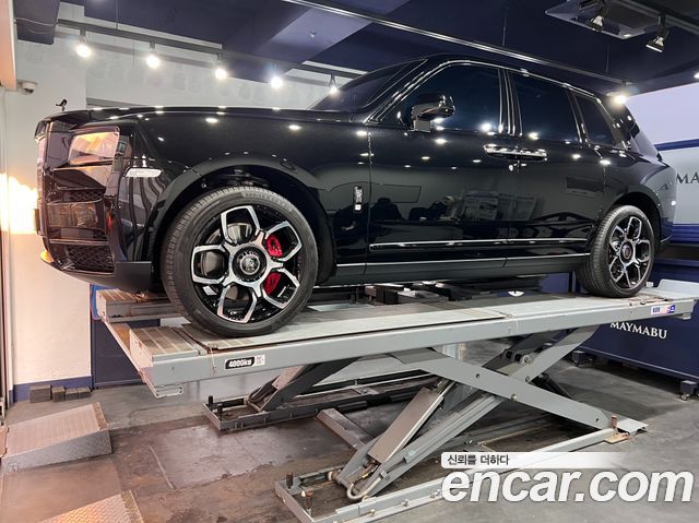 Rolls-Royce Cullinan 6.7 V12 Black Badge — пробег 8 400 км — фото 2 из 5