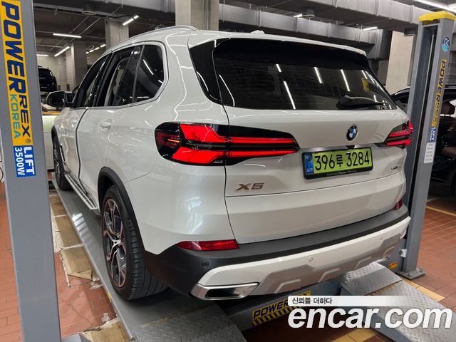 BMW X5 xDrive 40i xLine — пробег 30 040 км — фото 2 из 5