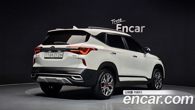 Kia Seltos из Кореи Encar