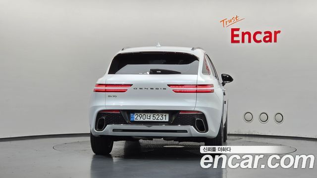 Genesis GV70 из Кореи Encar