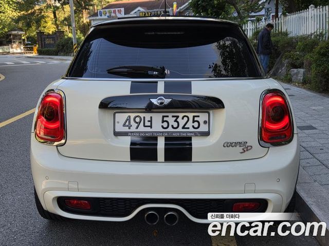 Mini Cooper 5Door Standard 3rd — пробег 41 262 км — фото 4 из 5