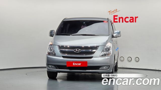 Hyundai Starex 11-Seater Wagon CVX Luxury — пробег 89 379 км — фото 3 из 5