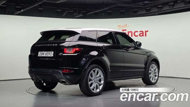 Land Rover Range Rover Evoque 2.0 TD4 HSE Dynamic — пробег 141 431 км — фото 2 из 5