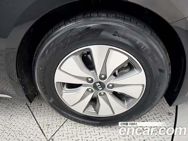 Kia K5 из Кореи Encar