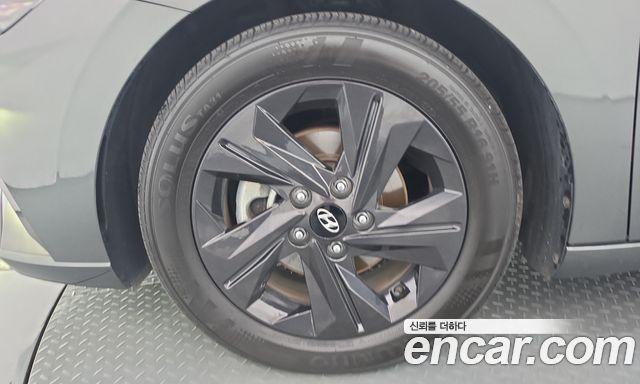 Hyundai AVANTE Inspiration — пробег 76 904 км — фото 5 из 5