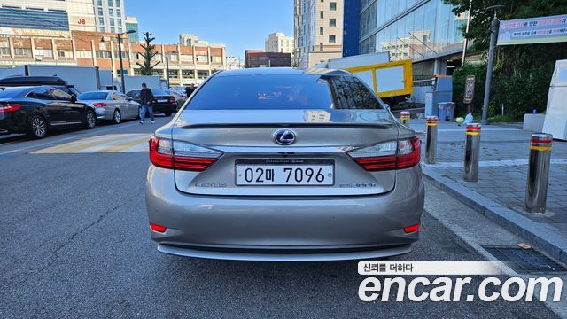 Lexus ES Supreme XV60 — пробег 69 762 км — фото 3 из 5