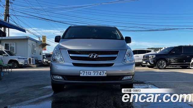 Hyundai Starex 4WD 11-Seater Wagon HVX VIP Package — пробег 173 444 км — фото 1 из 5