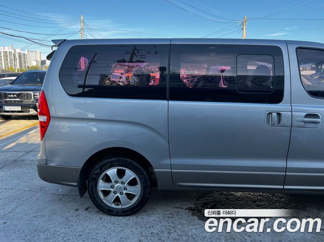 Hyundai Starex 4WD 11-Seater Wagon HVX VIP Package — пробег 173 444 км — фото 3 из 5