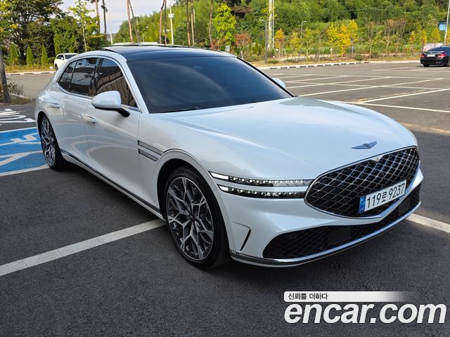Genesis G90 Gasoline 3.5 Turbo e-S/C AWD — пробег 55 700 км — фото 1 из 5