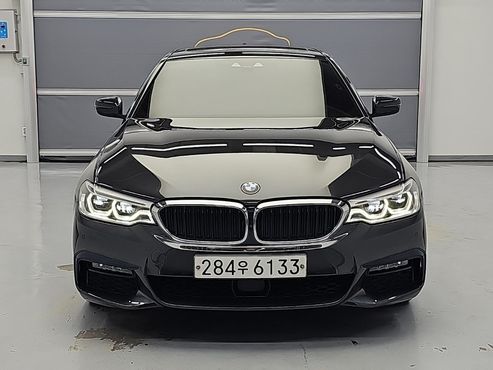 BMW 5-Series 520d xDrive M Sport Package Plus — пробег 94 499 км — фото 3 из 5
