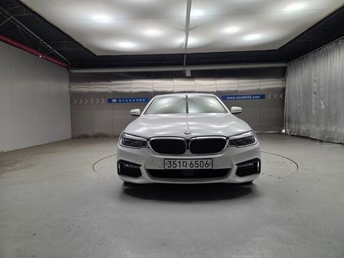 BMW 5-Series 520d M Sport Package Plus — пробег 49 076 км — фото 3 из 5