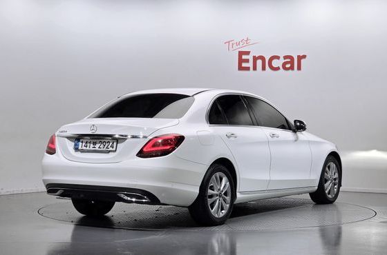 Mercedes-Benz C-Class C220 d Avantgarde — пробег 96 473 км — фото 2 из 5