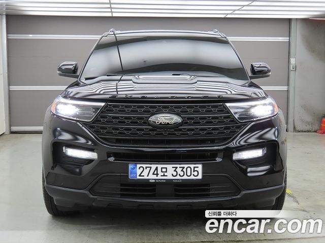 Ford Explorer 2.3 LimIted 4WD — пробег 46 807 км — фото 2 из 5