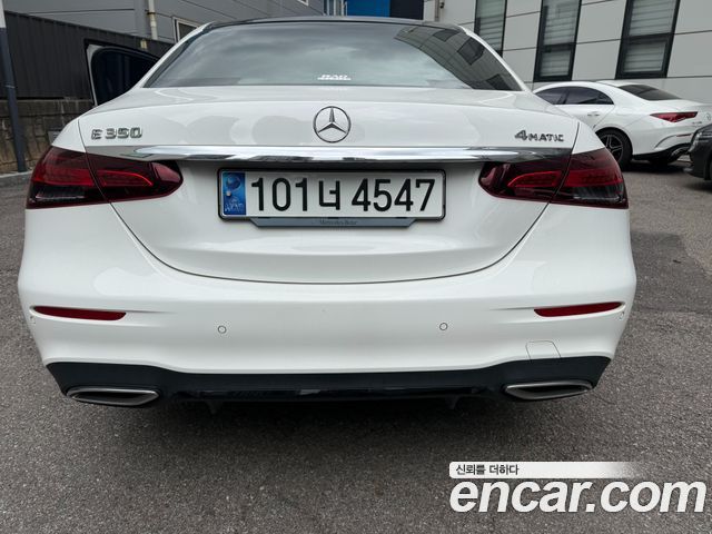 Mercedes-Benz E-Class E350 4MATIC AMG Line — пробег 65 089 км — фото 4 из 5