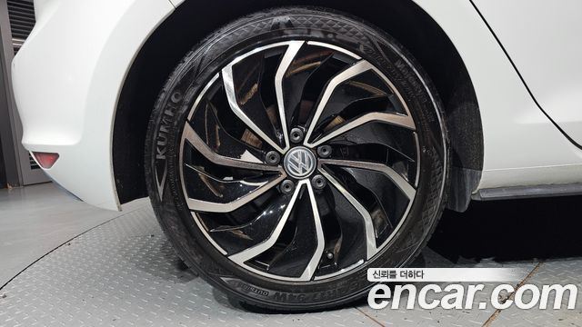 Volkswagen Golf из Кореи Encar