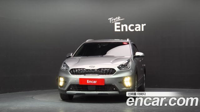 Kia Niro 1.6 HEV Noblesse Special — пробег 161 703 км — фото 3 из 5