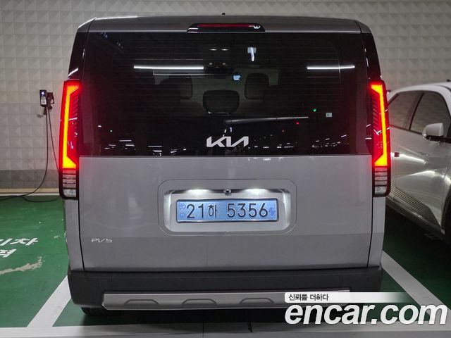 Kia PV5 Passenger 5 Seater Basic — пробег 3 284 км — фото 5 из 5