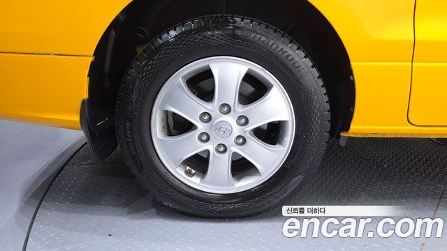 Hyundai Starex 4WD School Bus — пробег 68 073 км — фото 5 из 5