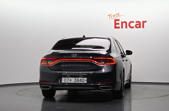 Hyundai Grandeur Exclusive Special — пробег 135 766 км — фото 4 из 5