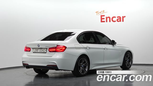 BMW 3-Series 320i M Sport — пробег 145 549 км — фото 2 из 5