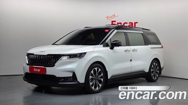Kia Carnival Diesel 9-Seater Signature — пробег 29 385 км — фото 1 из 5