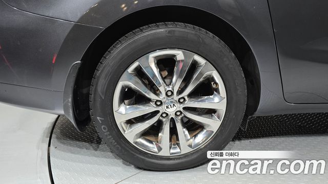 Kia Carnival 9-seater Noblesse — пробег 62 533 км — фото 5 из 5