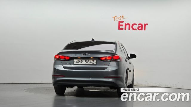 Hyundai AVANTE из Кореи Encar