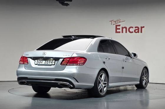 Mercedes-Benz E-Class E350 BlueTec 4MATIC — пробег 114 961 км — фото 2 из 5