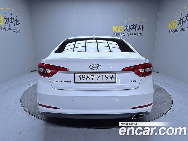 Hyundai Sonata LPI Premium — пробег 250 069 км — фото 4 из 5