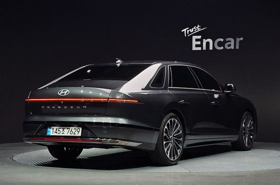 Hyundai Grandeur 2,5 Gasoline 2WD Calligraphy — пробег 23 788 км — фото 2 из 5