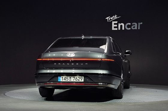 Hyundai Grandeur 2,5 Gasoline 2WD Calligraphy — пробег 23 788 км — фото 4 из 5