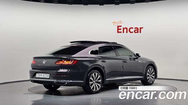 Volkswagen Arteon 2.0 TDI Premium — пробег 78 539 км — фото 2 из 5