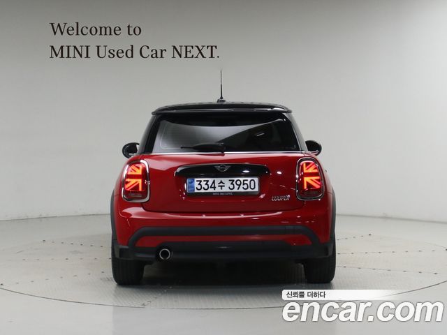 Mini Cooper Classic Plus Launch Pack Third Generation — пробег 33 164 км — фото 4 из 5